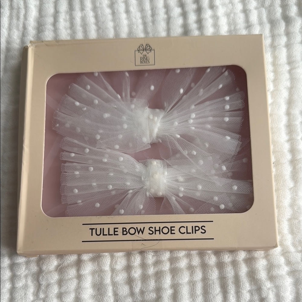 Tulle Bow Shoe Clips in White